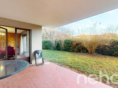 Grosszügiges Einfamilienhaus an stadtnaher Lage image 2