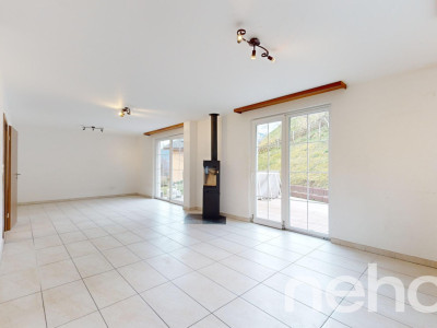 Exclusif : Grande villa familiale de 4 chambres à rénover à Choëx image 5