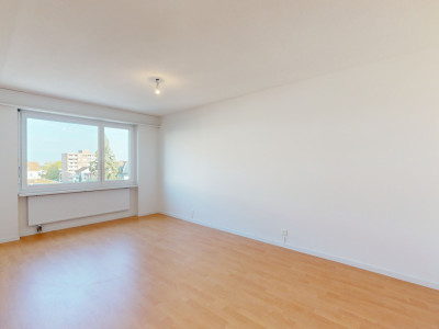 Sanierte und lichtdurchflutete 4.5-Zimmer-Stadtwohnung image 9