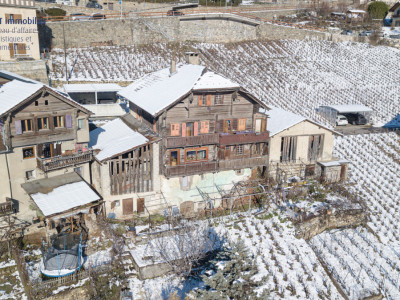 Ollon - Immeuble Historique avec Granges à Rénover image 2