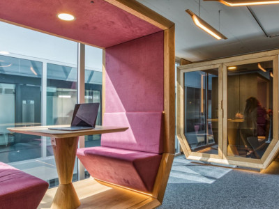 Bureaux privés ou partagés, tout équipés, co-working et salles de réunion image 6