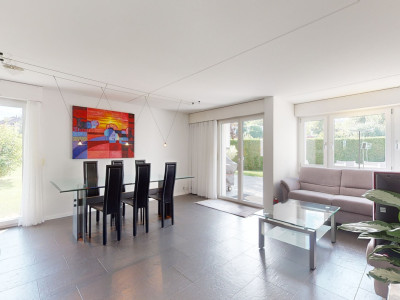 Schönes Eckhaus mit ausgebautem Dachstock und grossem Garten image 3