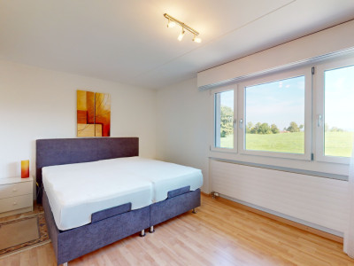 Schönes Eckhaus mit ausgebautem Dachstock und grossem Garten image 8