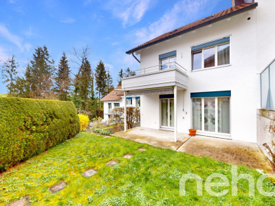 Grosszügige Doppelhaushälfte an idyllischer Lage in Rotkreuz image 2