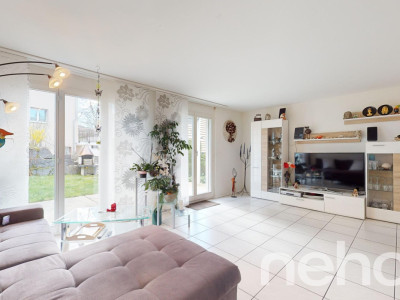 Grosszügige Doppelhaushälfte an idyllischer Lage in Rotkreuz image 7