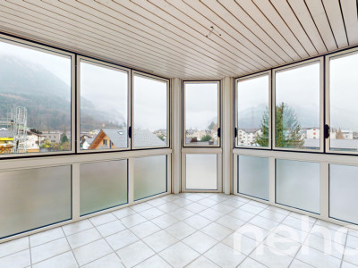 Stilvolle und moderne 4.5 Zimmer-Wohnung mit Bergsicht image 7