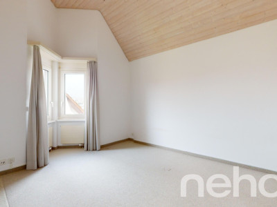 Charmante 3.5-Zimmer-Maisonette-Dachwohnung image 9