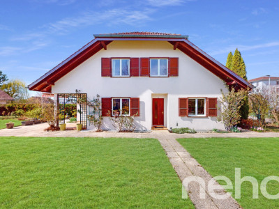 Pour une famille! Grande Maison mitoyenne dans un quartier paisible image 2