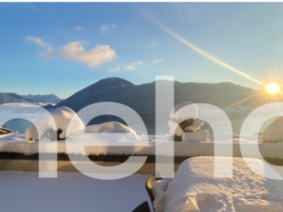 Exklusives Terrassenhaus mit atemberaubendem Seeblick image 5