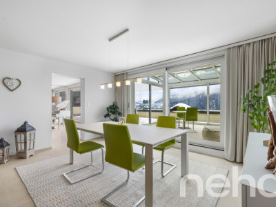 Exklusives Terrassenhaus mit atemberaubendem Seeblick image 11