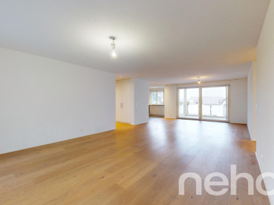 Hochwertige, lichtdurchflutete Eigentumswohnung mit zwei Balkonen image 6