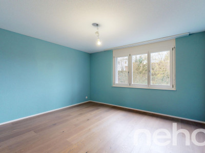 Hochwertige, lichtdurchflutete Eigentumswohnung mit zwei Balkonen image 8