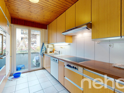 Grande maison de 9.5p avec vue dégagée et beaucoup de potentiel! image 9