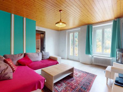 Spacieuse maison bi-familiale avec jolie vue et grand terrain image 6