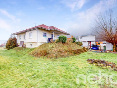 Charmantes Einfamilienhaus mit grosszügigem Garten image 2