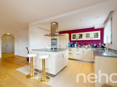 Grosszügige 5.5-Zimmer-Attika-Maisonettewohnung mit Panoramablick image 6