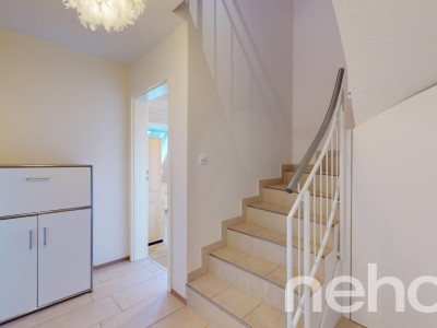 Grosszügige 5.5-Zimmer-Attika-Maisonettewohnung mit Panoramablick image 8