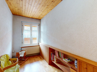 Potentiel de créer 2 appartements dans  cette belle maison villageoise image 12