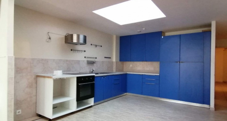 Beau loft lumineux proche de Balexert image 4