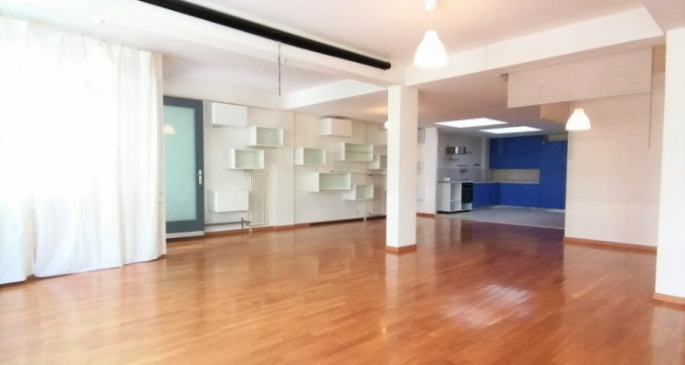 Beau loft lumineux proche de Balexert image 3