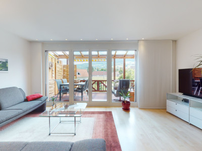 Charmante Dachresidenz: Komfortables Wohnen wie im Einfamilienhaus image 2