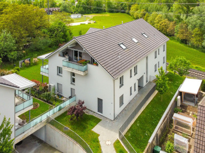 Lichtdurchflutete Dachwohnung mit zwei Balkonen image 5