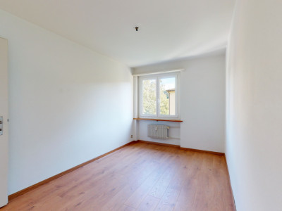 Hübsche Musterwohnung mit Balkon (Gebäude wird gerade renoviert) image 11