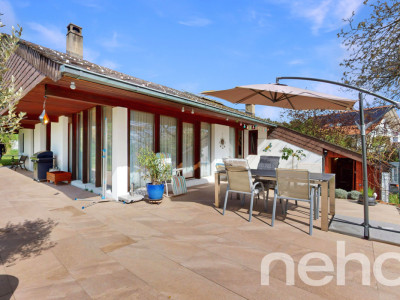 Prächtiges Einfamilienhaus mit wunderschönem Garten und Alpensicht image 11