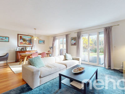 Entourée de verdure image 4