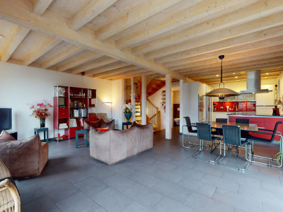 Charmante Doppelhaushälfte mit idyllischem Garten in Buchs image 3