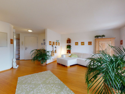 Einzigartige und gepflegte 3½ Zimmer Wohnung mit Seesicht image 3