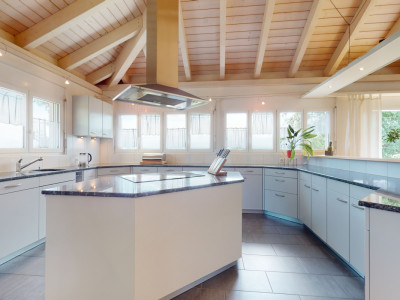 Traumhaftes Einfamilienhaus mit riesiger Gartenanlage und Weitsicht image 2