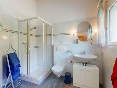 Traumhaftes Einfamilienhaus mit riesiger Gartenanlage und Weitsicht image 9