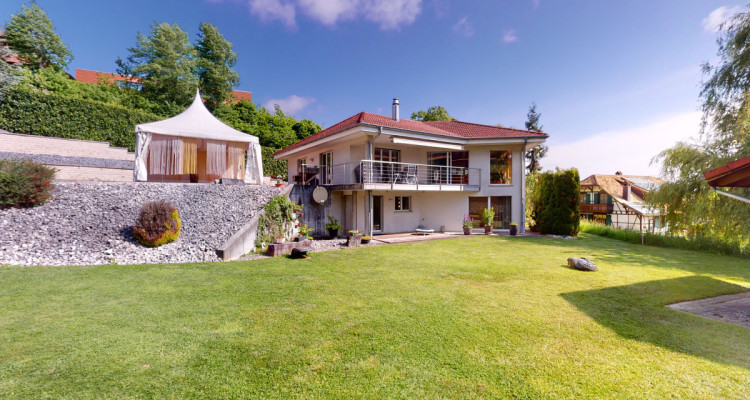 Traumhaftes Einfamilienhaus mit riesiger Gartenanlage und Weitsicht image 3