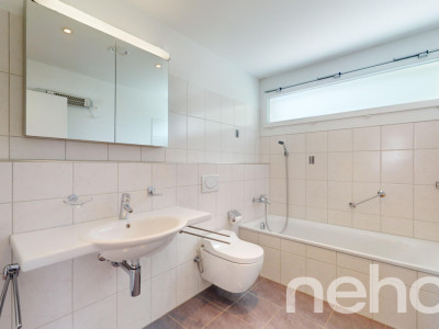 Grosszügige 3.5-Zimmer Terrassenwohnung mit Weitsicht image 7