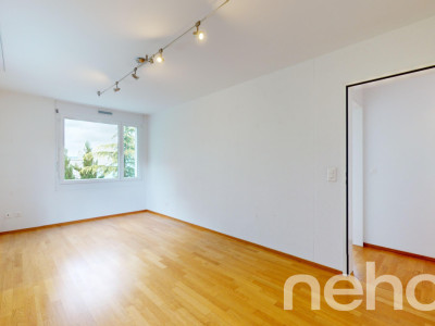 Grosszügige 3.5-Zimmer Terrassenwohnung mit Weitsicht image 10