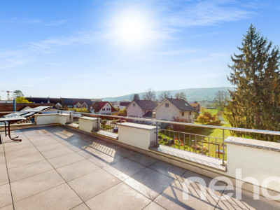 Sonnige Maisonette-Wohnung mit zwei Terrassen und Cheminée image 3