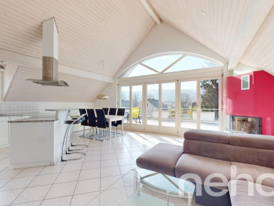 Sonnige Maisonette-Wohnung mit zwei Terrassen und Cheminée image 4