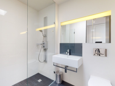 Hochwertige 3.5-Zimmer-Attikawohnung in Stadtnähe image 8