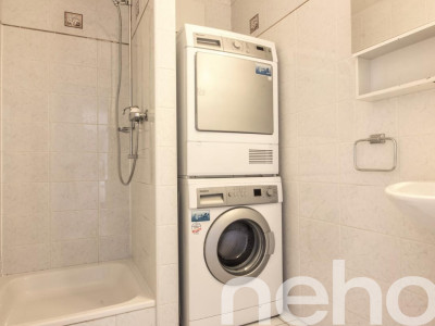 Bel appartement proche de toutes les commodités du centre de Gland image 6