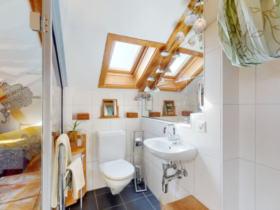 Grand appartement lumineux avec jardin commun image 11