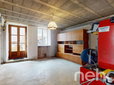 Superbe potentiel daménagement avec de généreux volumes image 7