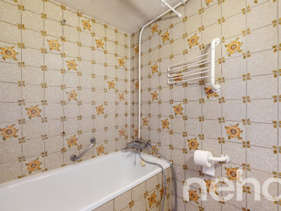 Superbe potentiel daménagement avec de généreux volumes image 8