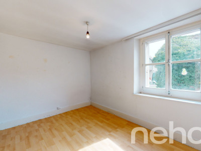 Superbe potentiel daménagement avec de généreux volumes image 11