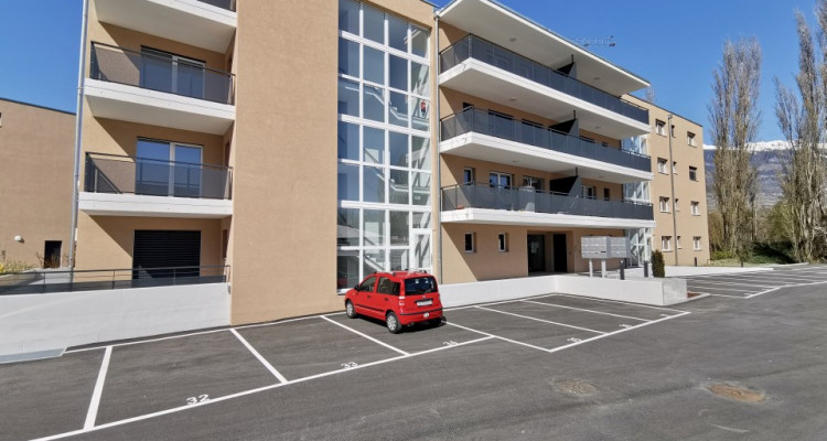 LOCATION VENTE - Appartement neuf de 2,5 pièces proche du Rhône. image 10
