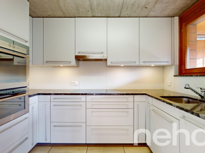 5.5-Zimmer Doppelhaushälfte mit fantastischer Aussicht image 4