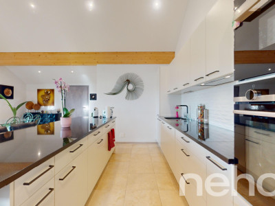 Magnifique appartement sous les combles de 5.5 pièces image 2