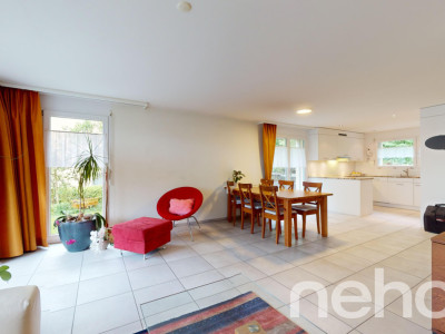 Grosszügige 6.5-Zimmer Doppelhaushälfte mit unverbaubarer Weitsicht image 4