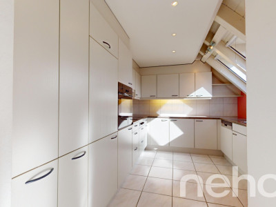 Charmante 3.5-Zimmer-Maisonette-Dachwohnung image 4