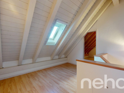 Charmante 3.5-Zimmer-Maisonette-Dachwohnung image 9